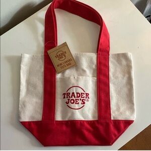 NWT Viral Trader Joe's Mini Tote Bag